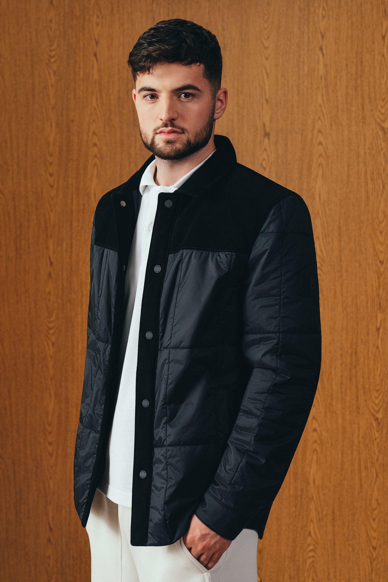 HENRIK(헨릭)